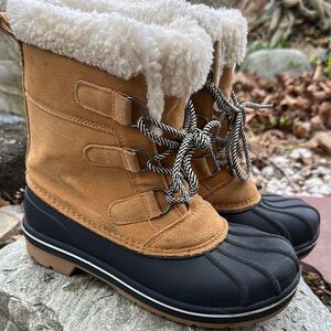 Cat & Jack Tan and Black Kids Snow Boots